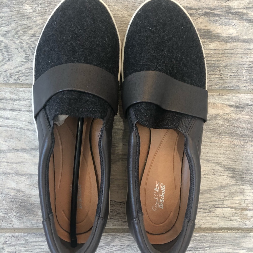 NWT, Gray Dr Scholl’s Slip On Sneakers, Sz 7